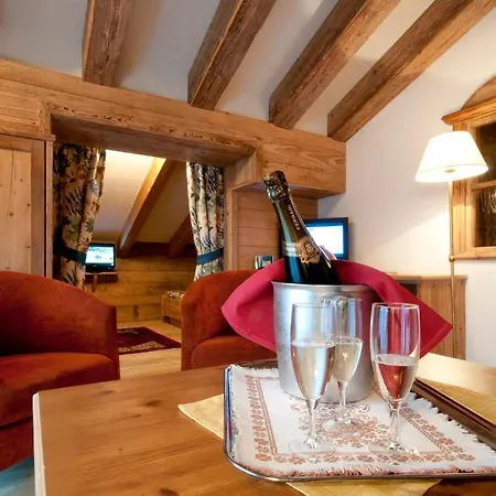Gianna Hotel 4*