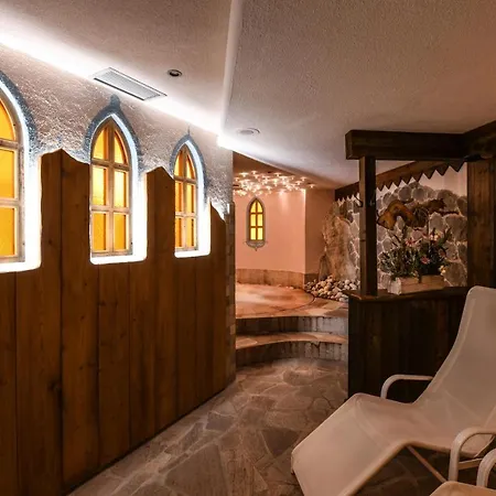 Gianna Hotel 4*